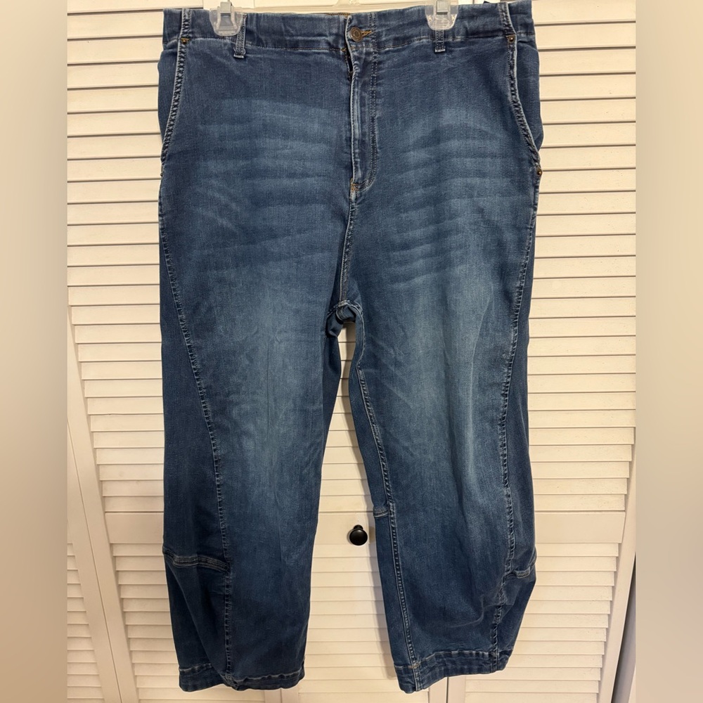 Ruti barrel leg jeans - super stretchy, cool cut